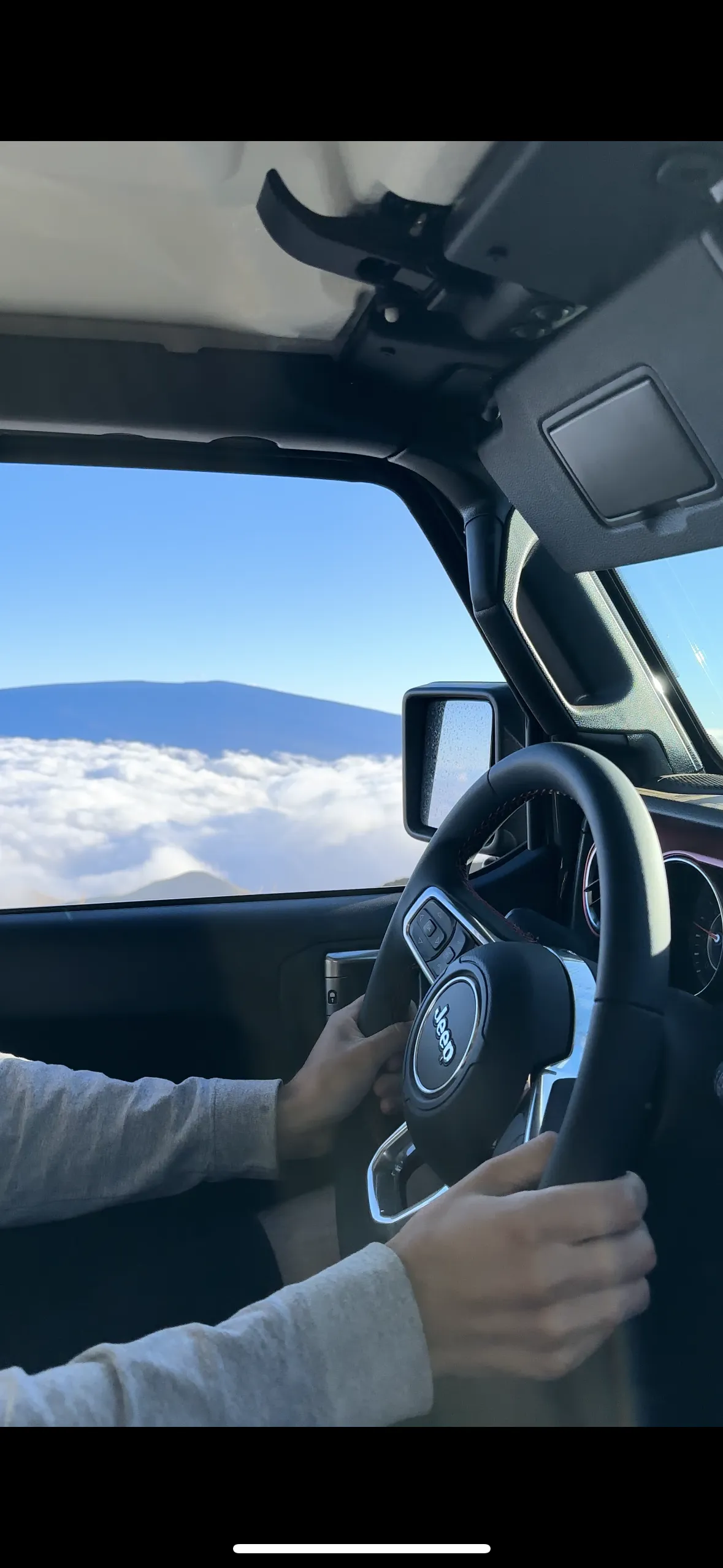 driving above the clouds on mauna kea road
