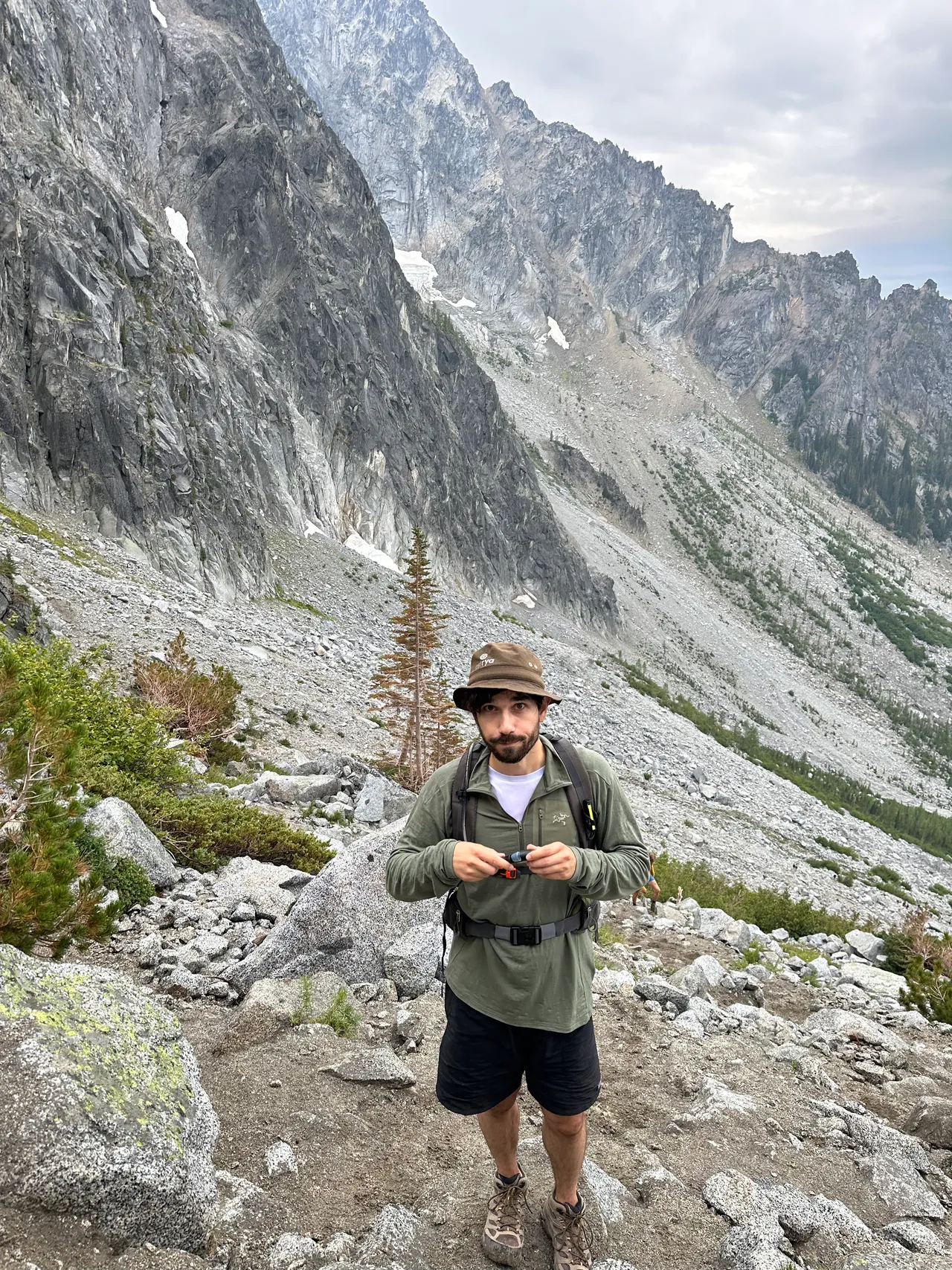 boy hiking up aasgards pass