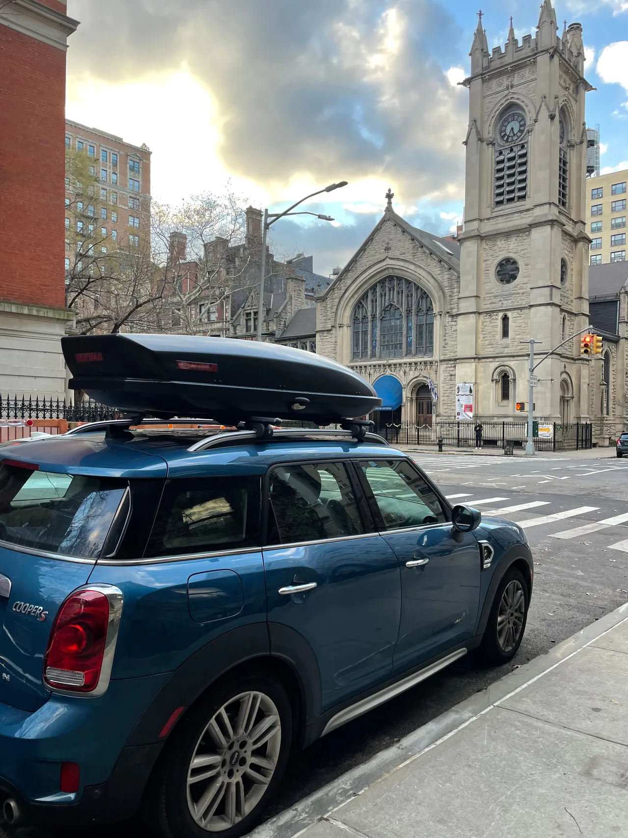 Blue MINI Cooper Countryman parked in Boston