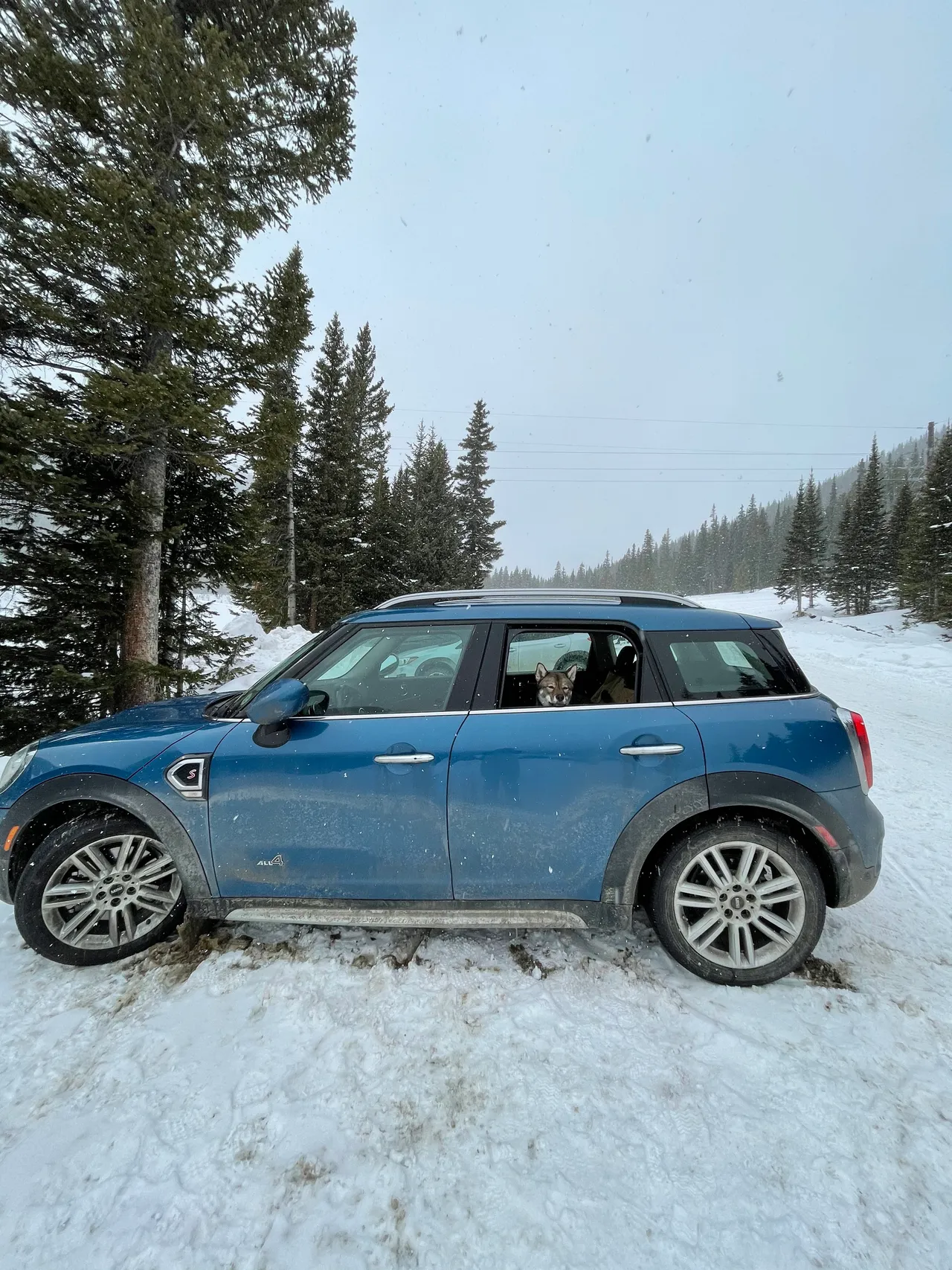 MINI Cooper in winter snow conditions in Colorado